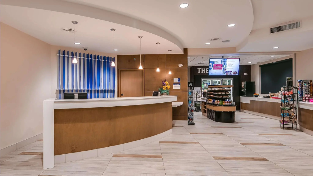 Best Western Plus Sawridge Suites