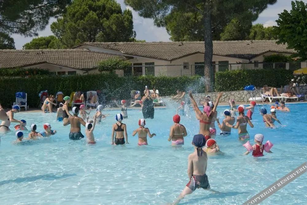 Albatross Mobile Homes on Camping Cisano & San Vito S. p. A