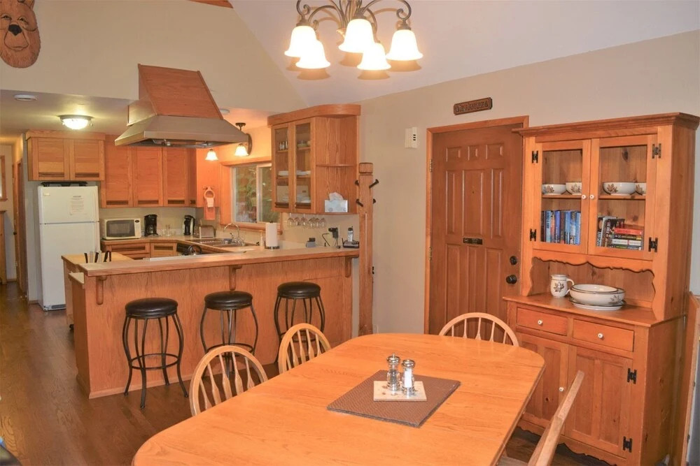 Cedar Grove Lodge
