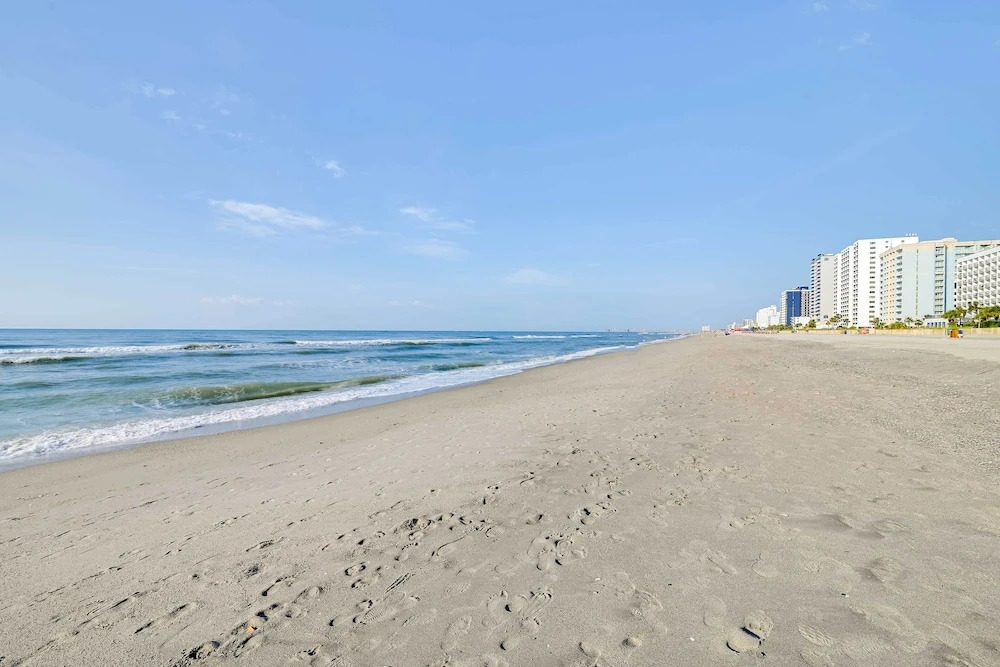 Waterfront Myrtle Beach Condo, Pool & Ocean Views!
