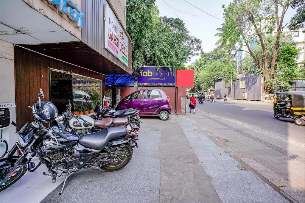 FabHotel Gargi Deluxe - Nr Raja Dinekar Musuem