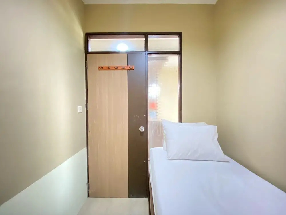 Comfortable 2Br At The Edge Bandung Apartment