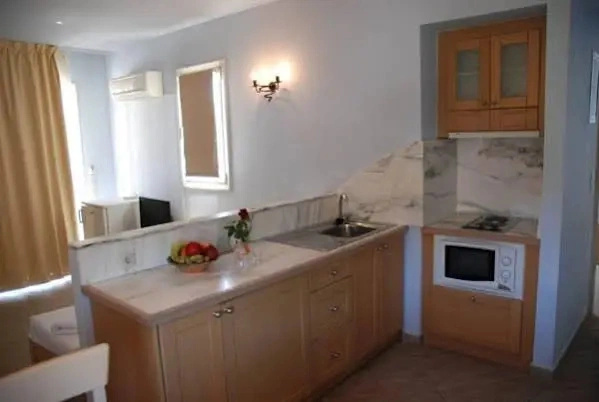 Almyros Apartments