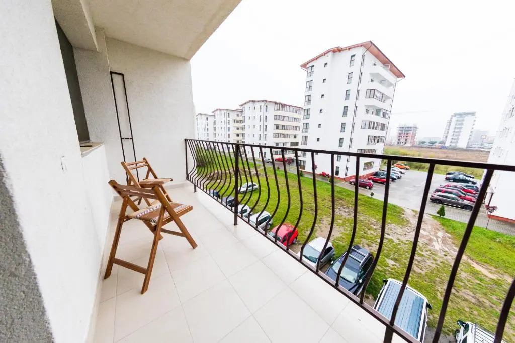 Family Apartment near Shoping City