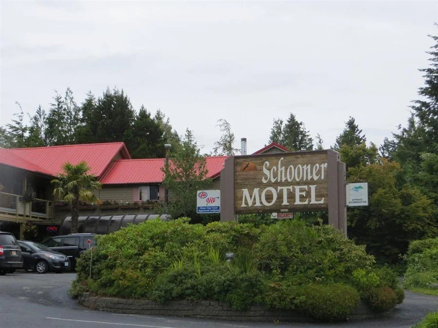 Schooner Motel