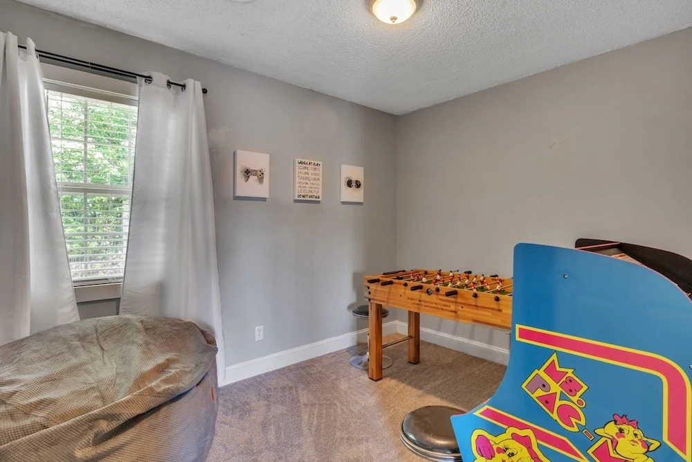 Captain Puddle Pirate's Hideaway - Near All Sevierville & Pigeon Forge Attractions & Great Smoky Mountains Np 3 Bedroom Home by RedAwning