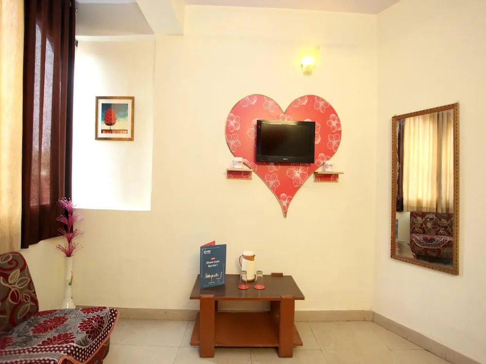 OYO 2326 Hotel Star Plaza