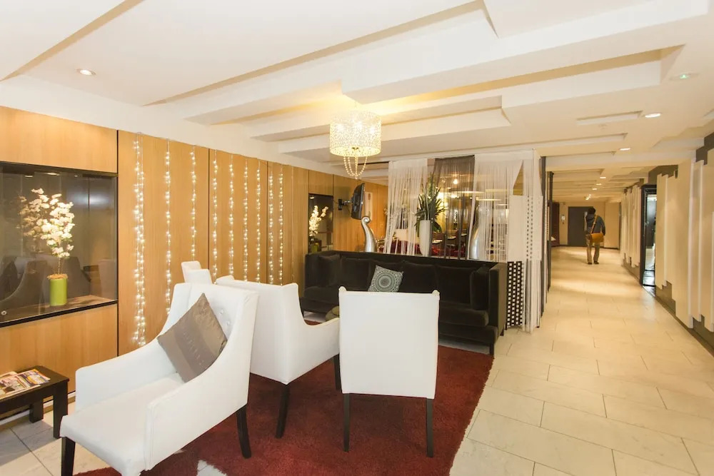 TOWNY - Studio Apartment with Sea Views
