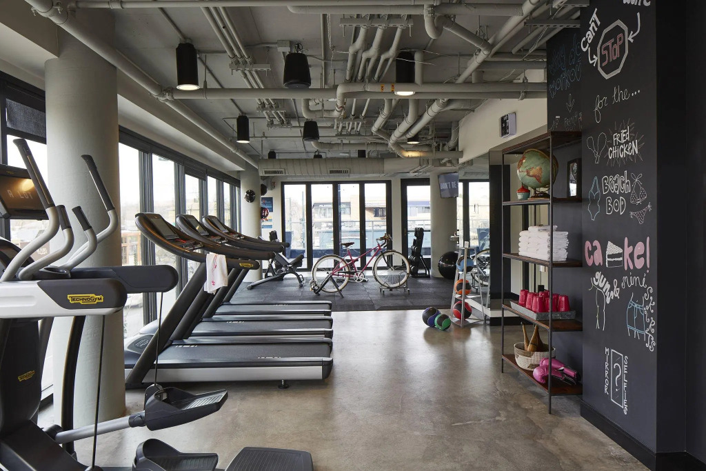 MOXY Denver Cherry Creek