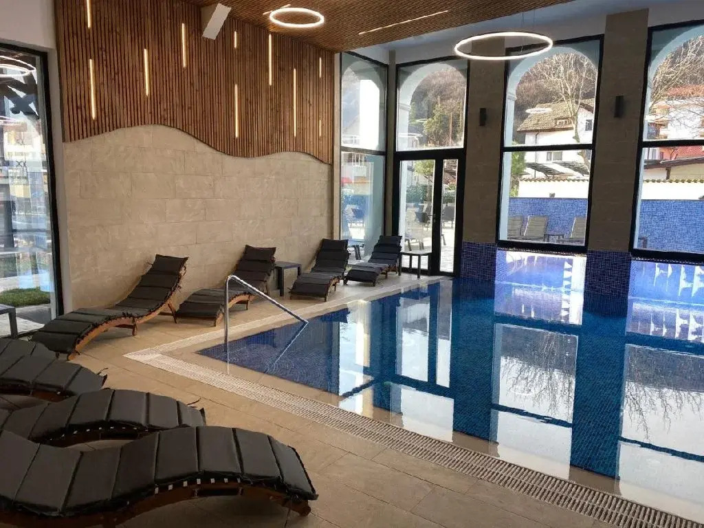 RIVER Hotel & SPA