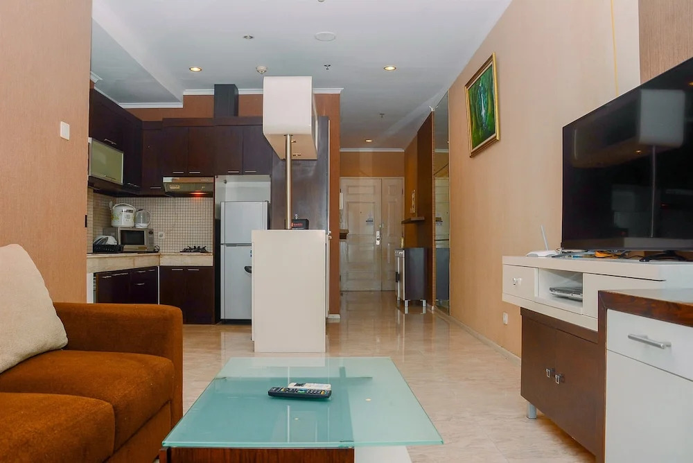 Modern 2 BR Apartment @ FX Residence with City View By Travelio