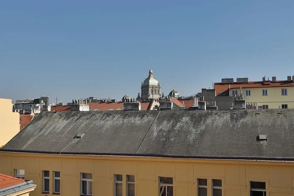 Wenceslas Square Duplex by easyBNB