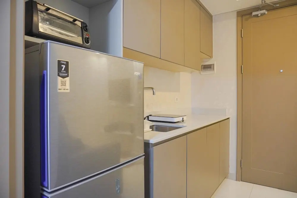 Modern Look And Comfortable 1Br Gold Coast Apartment Pik