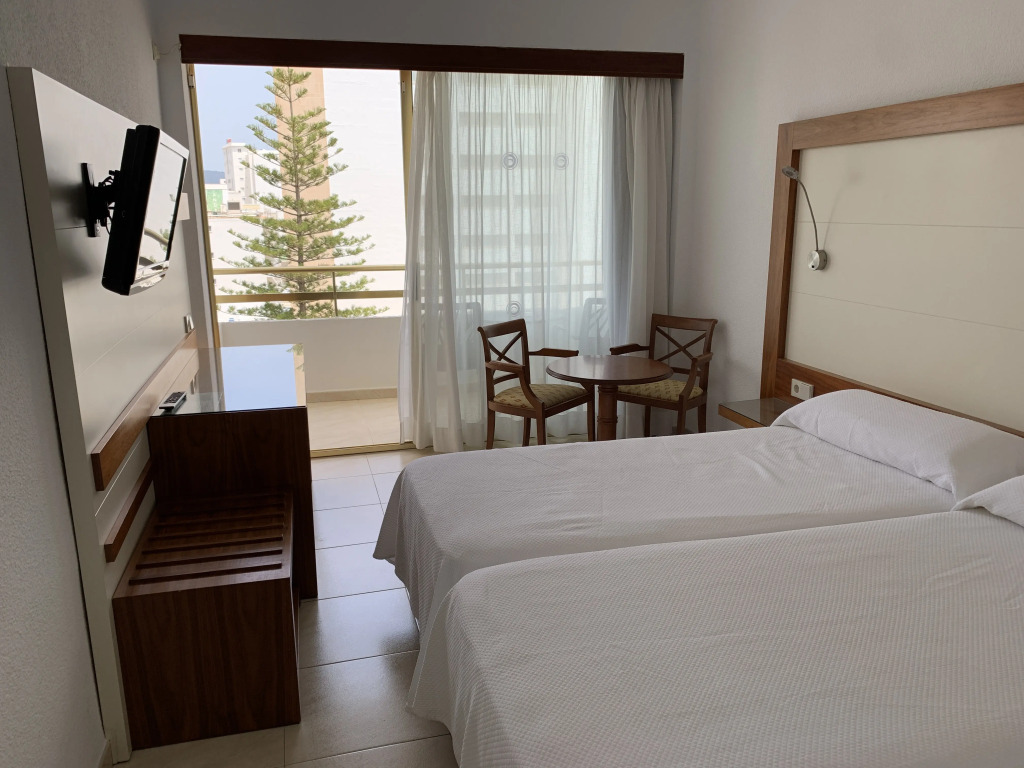 Hotel Biniamar