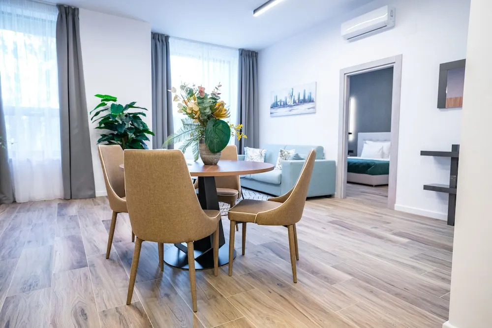 Novos Luxury Suites