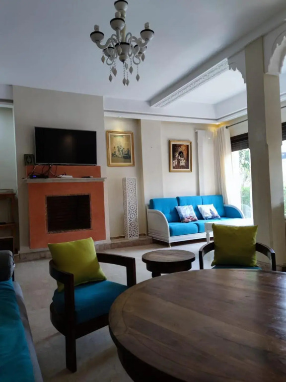 Bel Appartement dans une résidence Fermée avec piscine