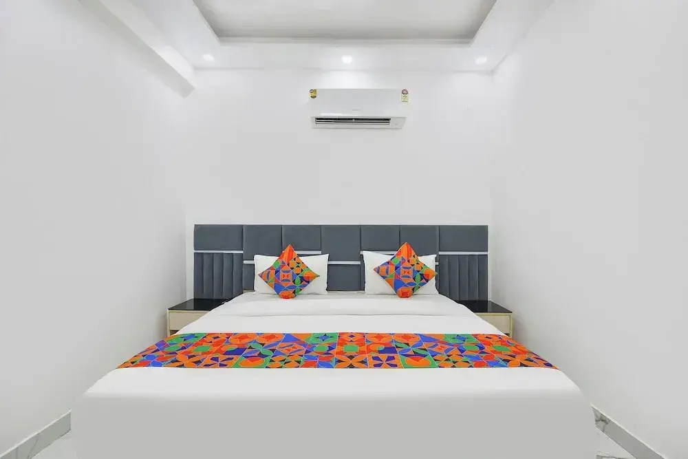 Fabhotel Scorpion Inn