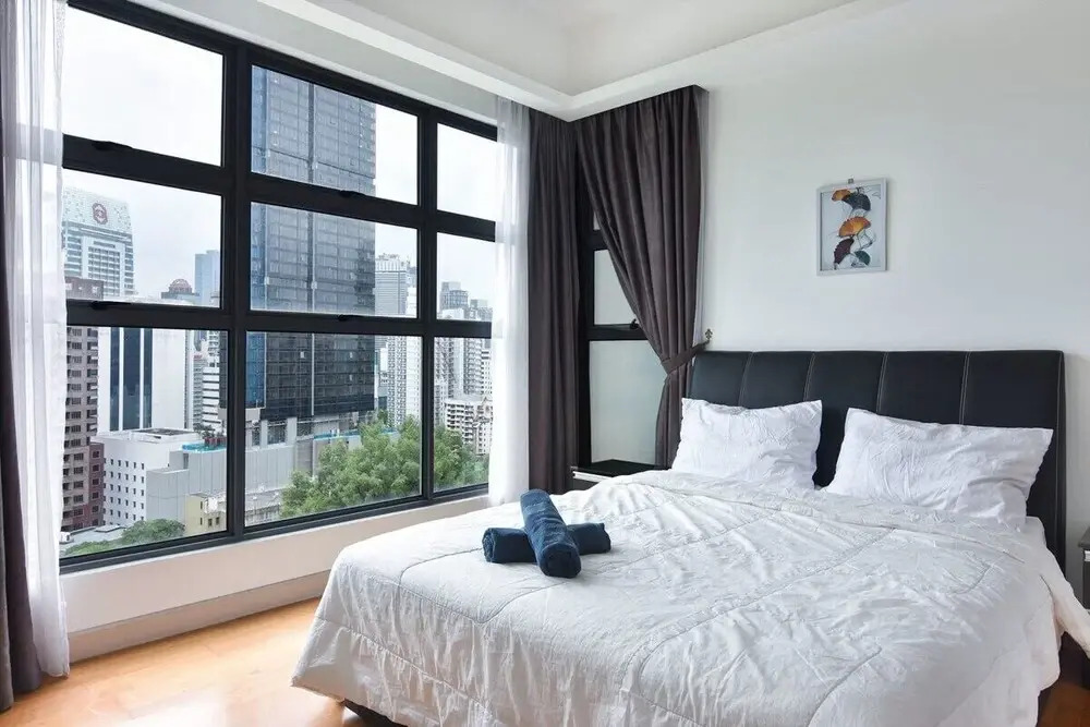 Modern High Floor 3BR Apt Bathtub Bkt Bintang