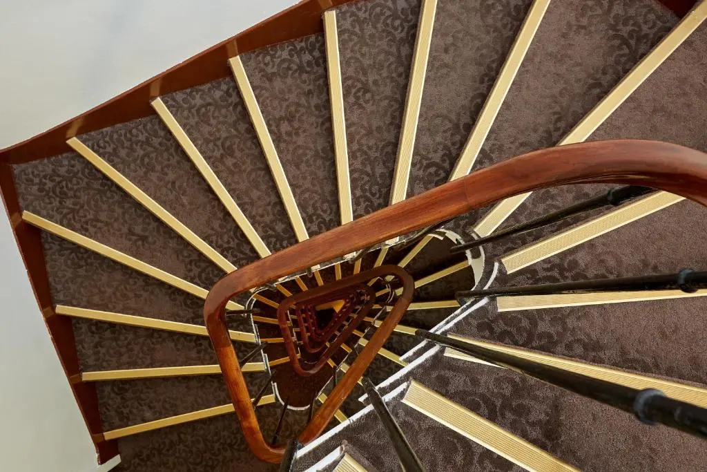 Austins Arts Et Metiers Hotel
