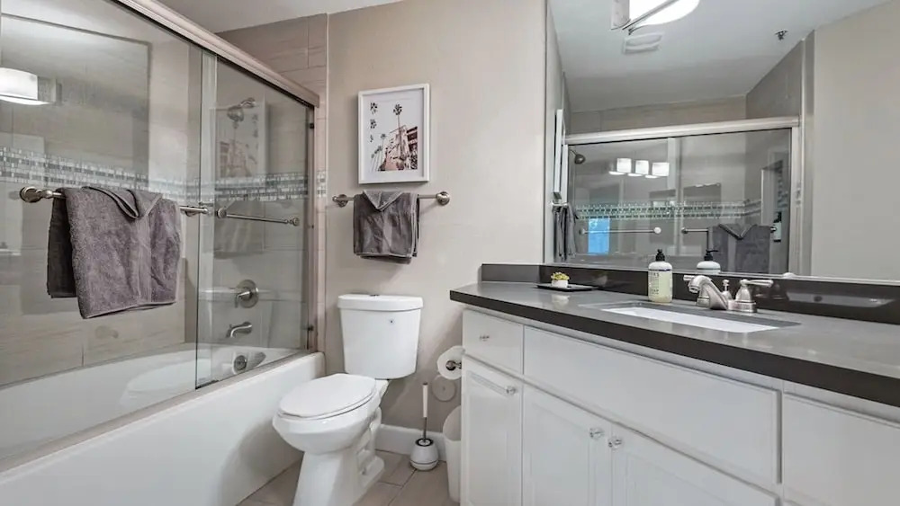Beautiful Newly Remodeled 2-bdrm Biltmore Condo!