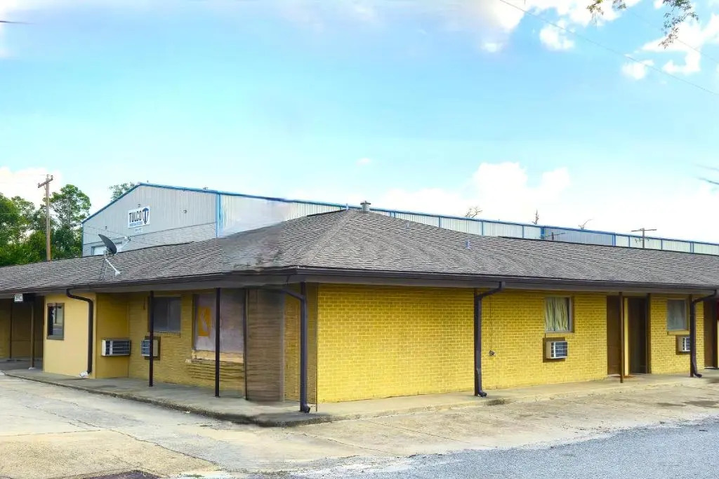 Relax Inn by OYO Sulphur Hwy 90