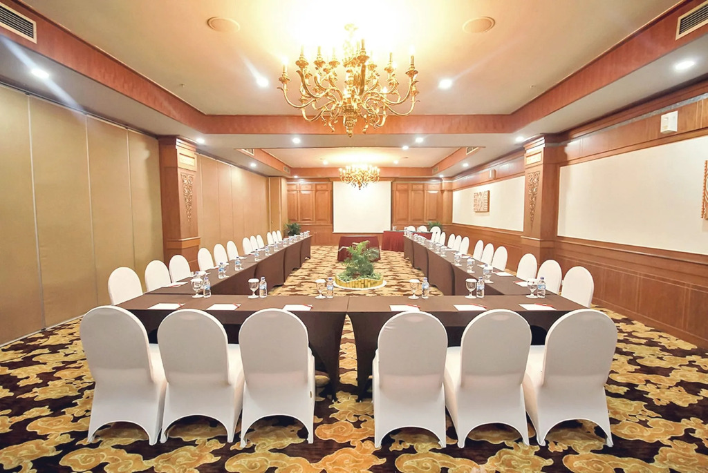 Planet Holiday Hotel & Residence