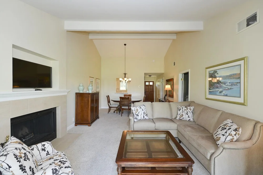841 Oak Creek At Silverado 2 Bedroom Condo