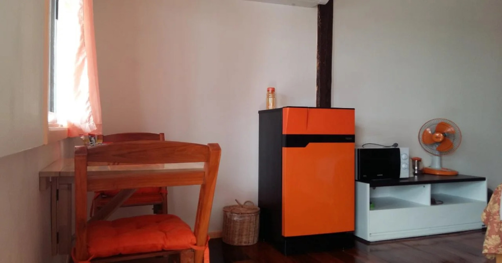 Jutharat Home