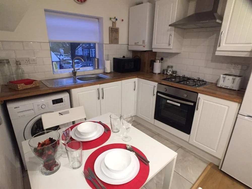 Leyton Rooms