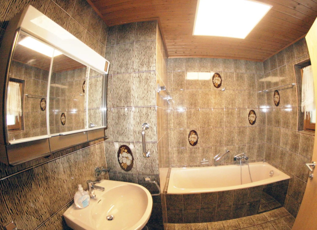 The Seefeld Retreat - Central Family Friendly Chalet - Mountain Views