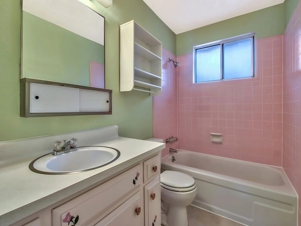 1199 Tokochi Street Cabin 2 Bedrooms 1 Bathroom Cabin by Redawning