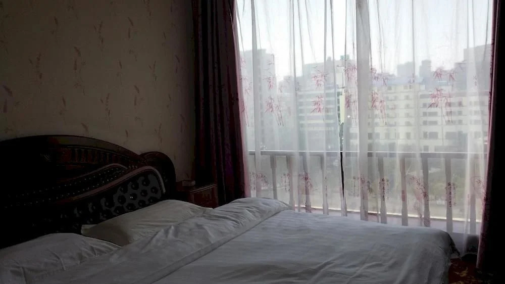 Kunming Dongfanglong Hotel