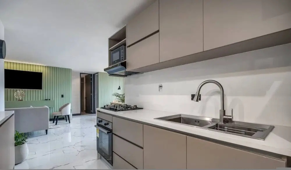 Housy Laureles - 702