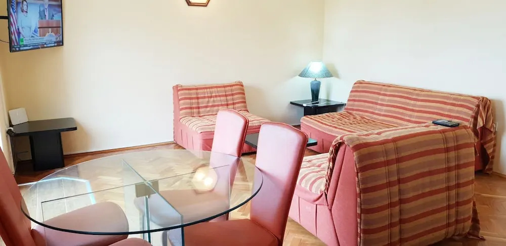 Momo sea view apartments