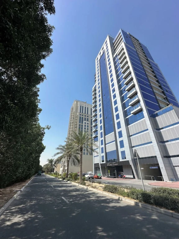 Luxurious and Spacious one Bedroom Apartment in the Heart of Dubai
