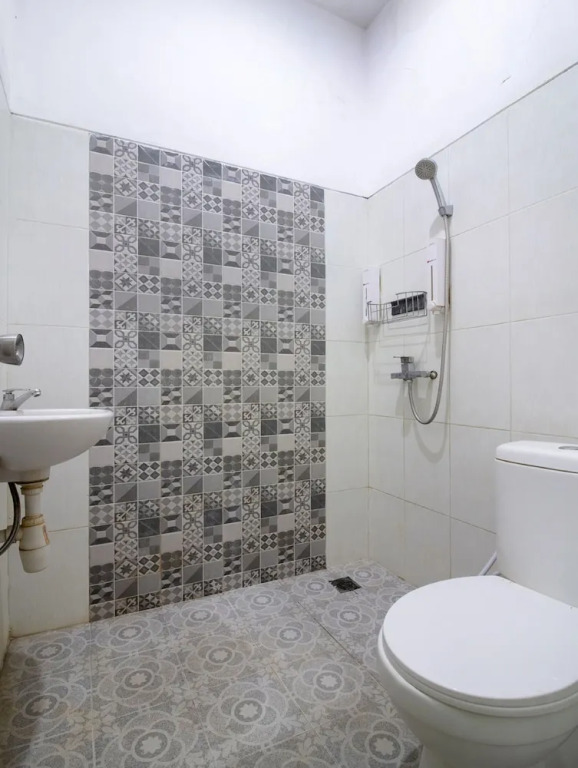 Bwalk Hotel by OYO Rooms