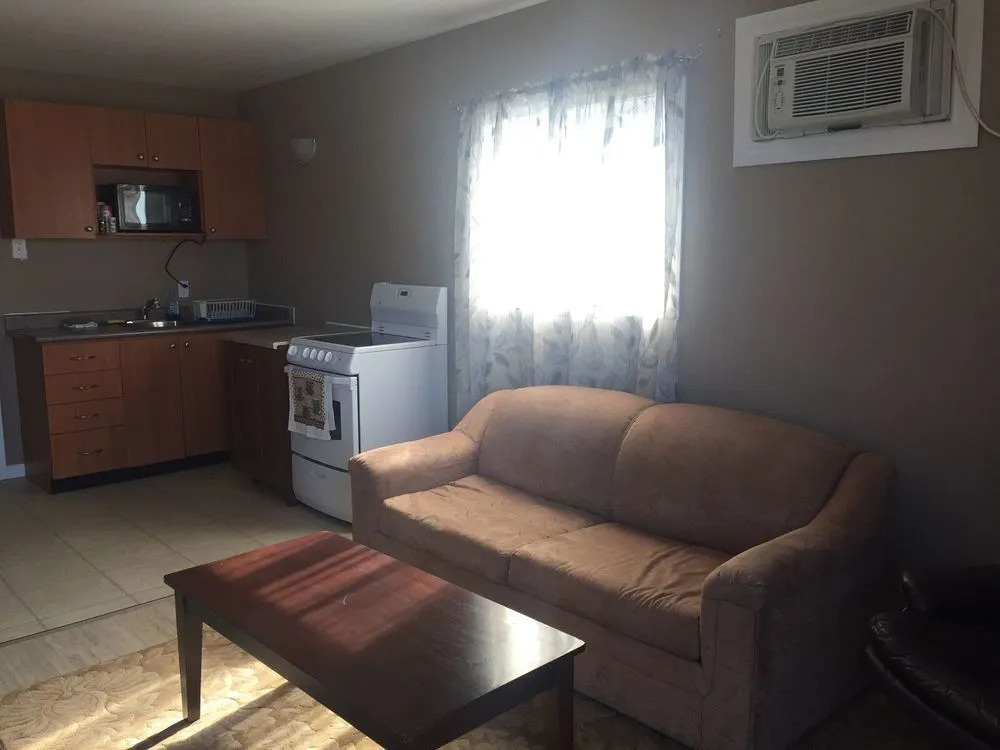 Motel 401