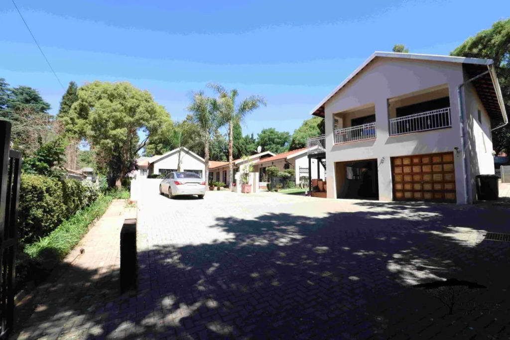 Acacia Grove Guest House