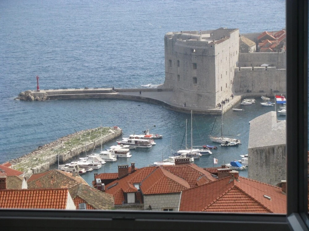 Sea View West Room With Bath, Kitchen, Yakuzzi on Terrace