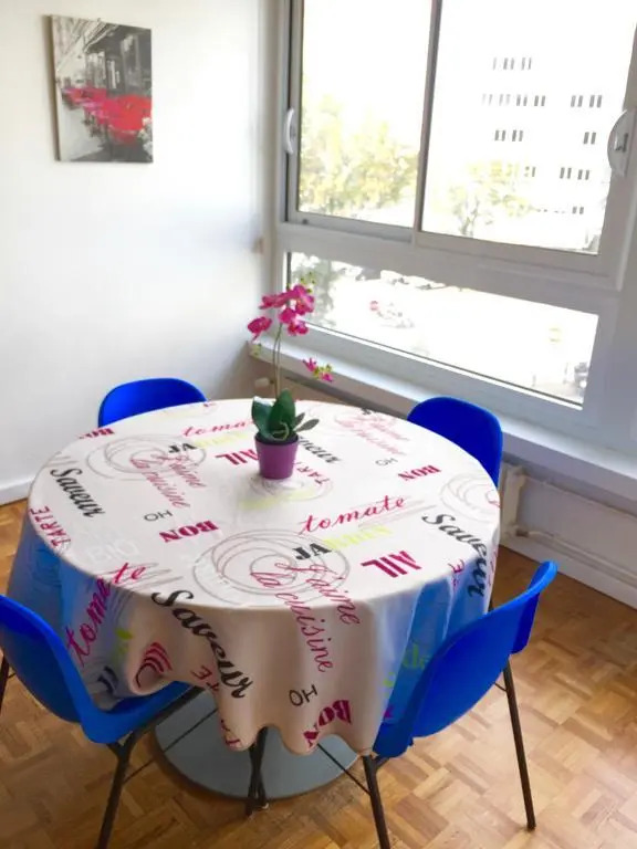 Clémenceau-La Défense Appartement