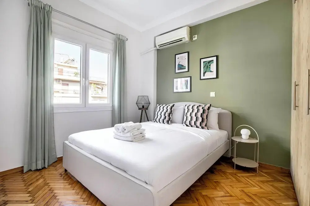 Dew 1-Bedroom Apartment in Athens