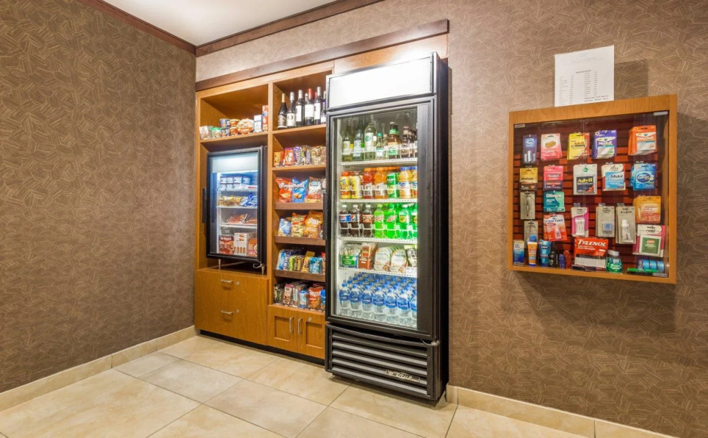 Fairfield Inn and Suites by Marriott Madison East