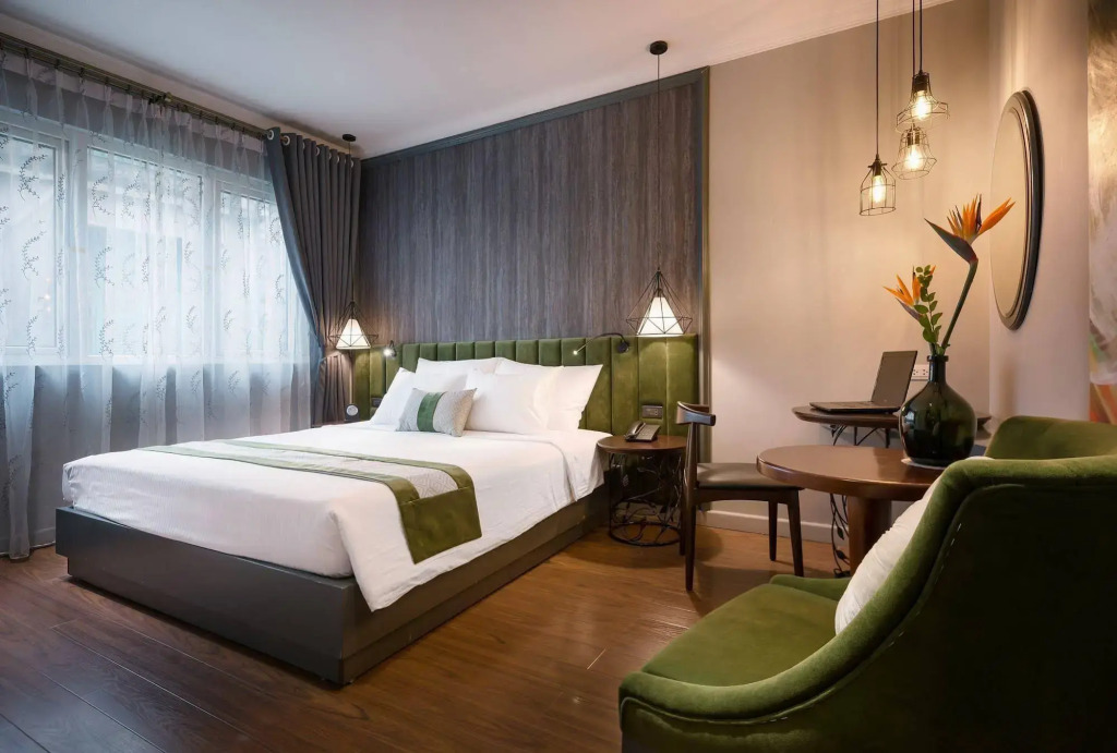 Отель La Mejor Hotel & Sky Bar