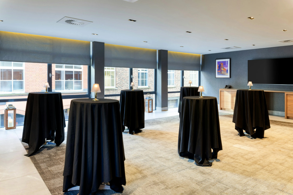 DoubleTree by Hilton Belfast City Ten Square