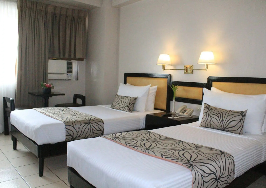 Palm Hotel Manila