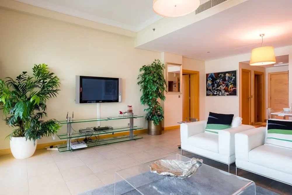 Maison Privee - Beach Access Apt w/ Burj & Sea Views on The Palm