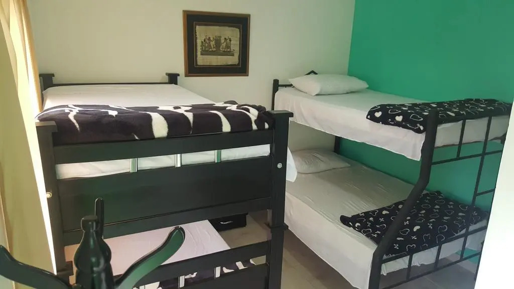 Hostal y Camping Los Girasoles