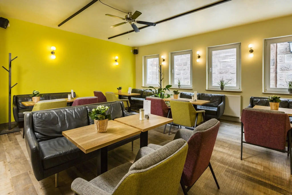 Five Reasons Hostel & Hotel
