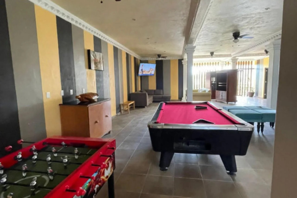 Hotel Arco Maya