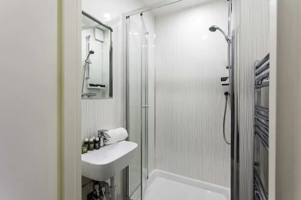 Spacious Clapham Junction Apartment